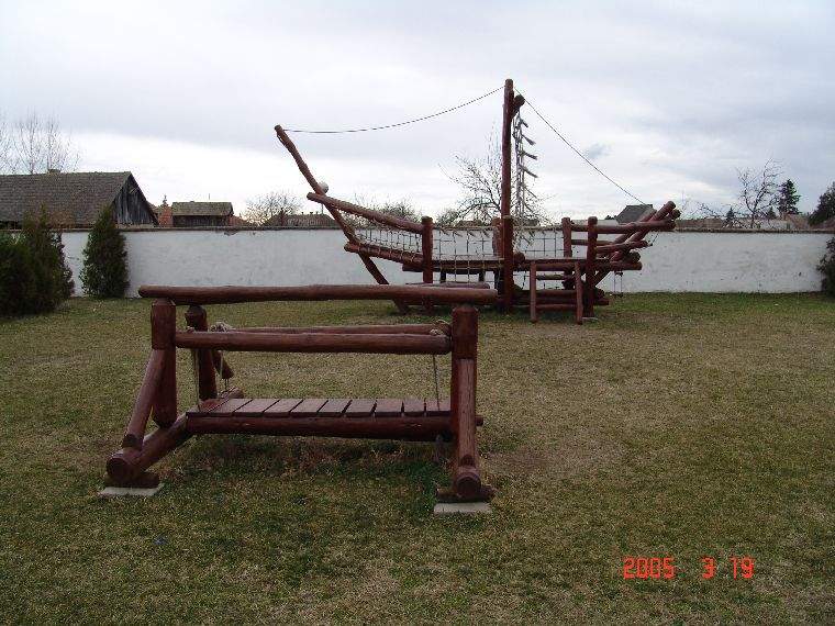 Ide kattintva a nagyobb felbont�s�, nyomtat�sra alkalmasabb k�p ir�nti ig�nyed jelezheted a k�p tulajdonos�nak! polgarmester@davod.hu: 16