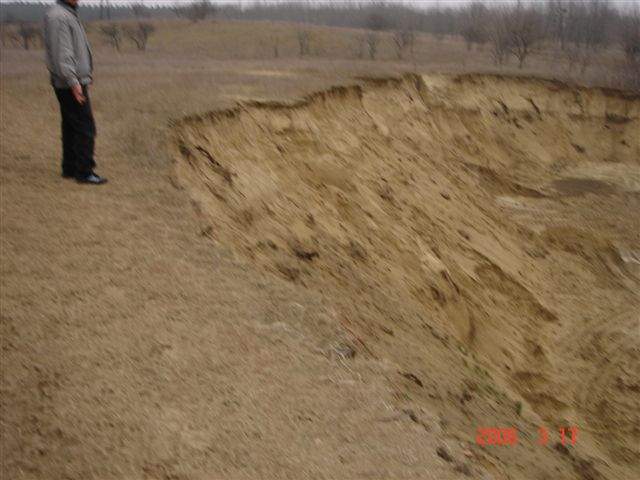 Ide kattintva a nagyobb felbont�s�, nyomtat�sra alkalmasabb k�p ir�nti ig�nyed jelezheted a k�p tulajdonos�nak! polgarmester@davod.hu: 11