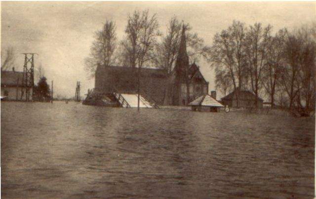 Ide kattintva a nagyobb felbont�s�, nyomtat�sra alkalmasabb k�p ir�nti ig�nyed jelezheted a k�p tulajdonos�nak! polgarmester@davod.hu: 02