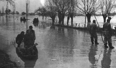 03:400x241=>640x377:pege_03